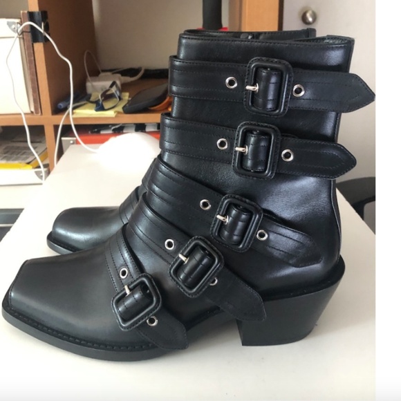 BURBERRY BURBERRY BLACK ‘ALBERTINA’ ANKLE BOOTS WITH CUT-OUT - Picture 8 of 11